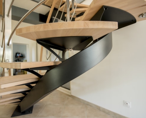 escalier deux quarts tournants et rambarde en bois et acier