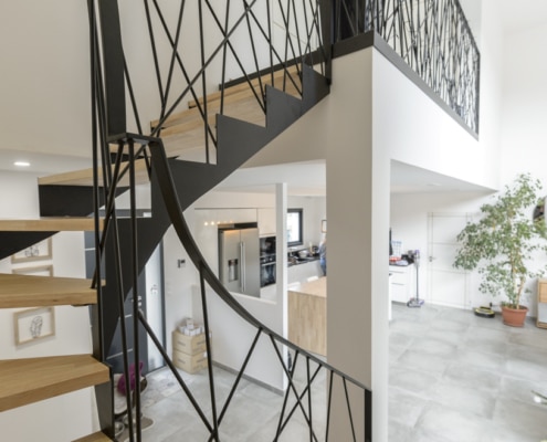 escalier quart tournant en acier moderne