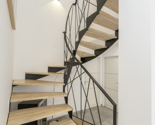 escalier quart tournant en metal marche en bois