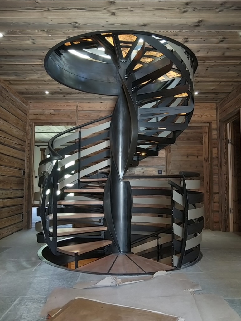 escalier tournant en metal design